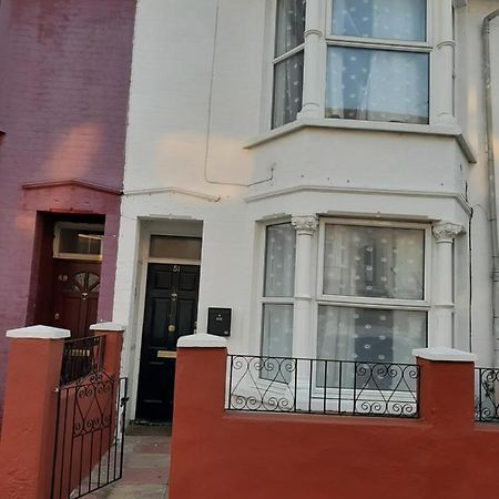 Alistair Lodge Chatham  Exterior foto